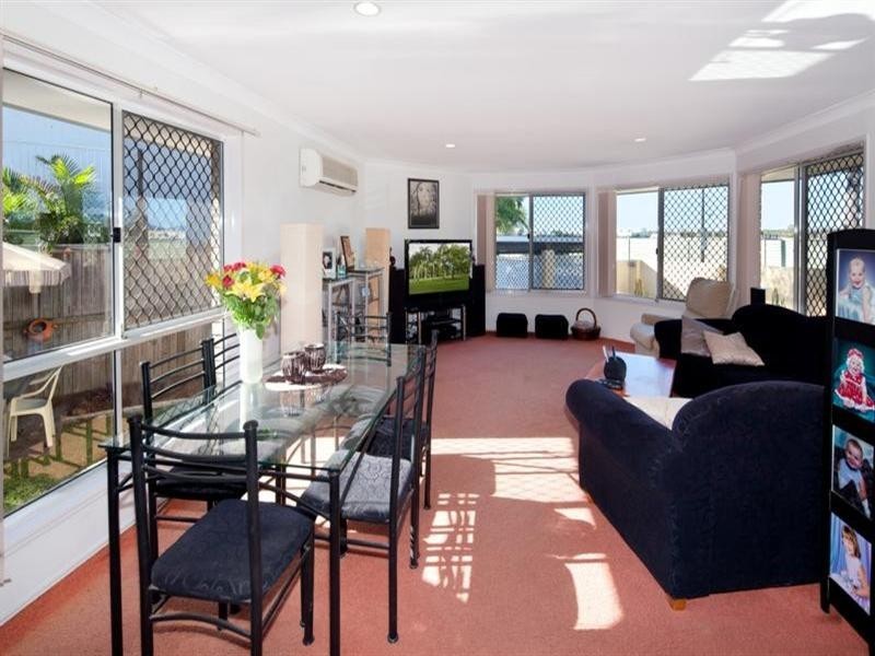 91 Crombie Avenue, Bundall QLD 4217