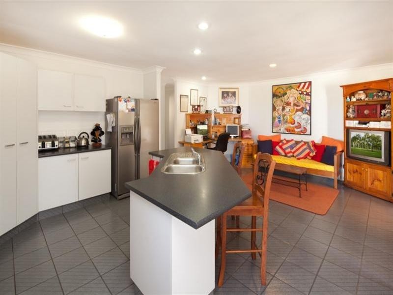 91 Crombie Avenue, Bundall QLD 4217