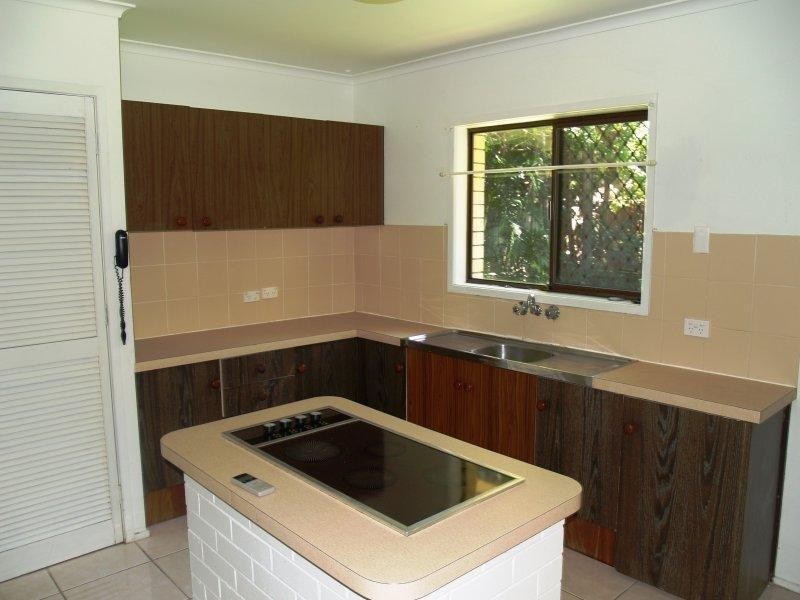 3 Mentone Avenue, Bundall QLD 4217