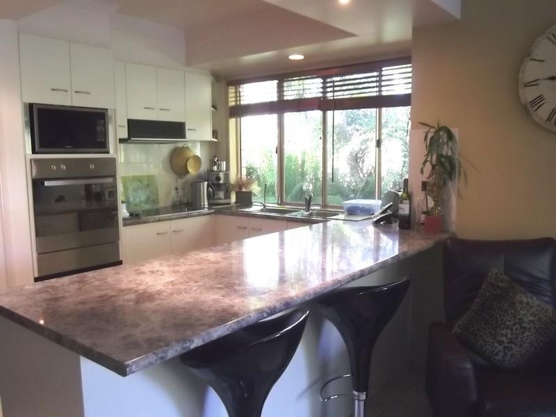 17 Cherry Hill Crescent, Parkwood QLD 4214