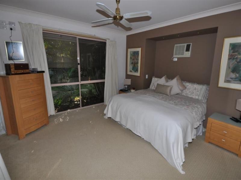 17 Cherry Hill Crescent, Parkwood QLD 4214