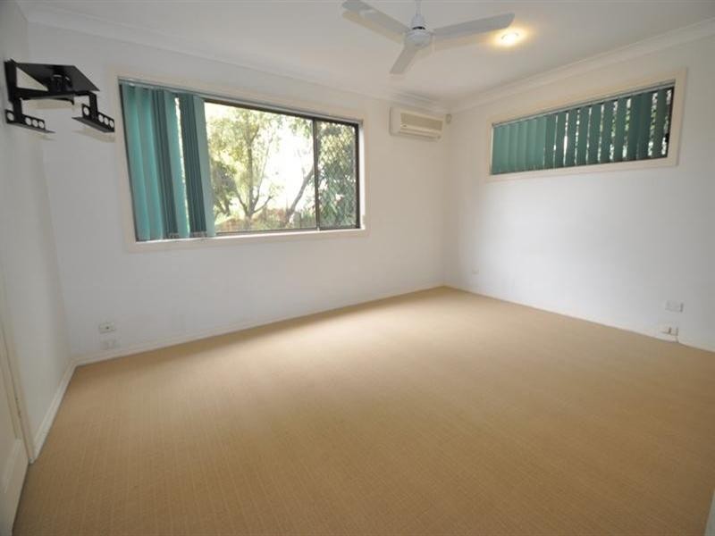 22 Loweana Street, Southport QLD 4215