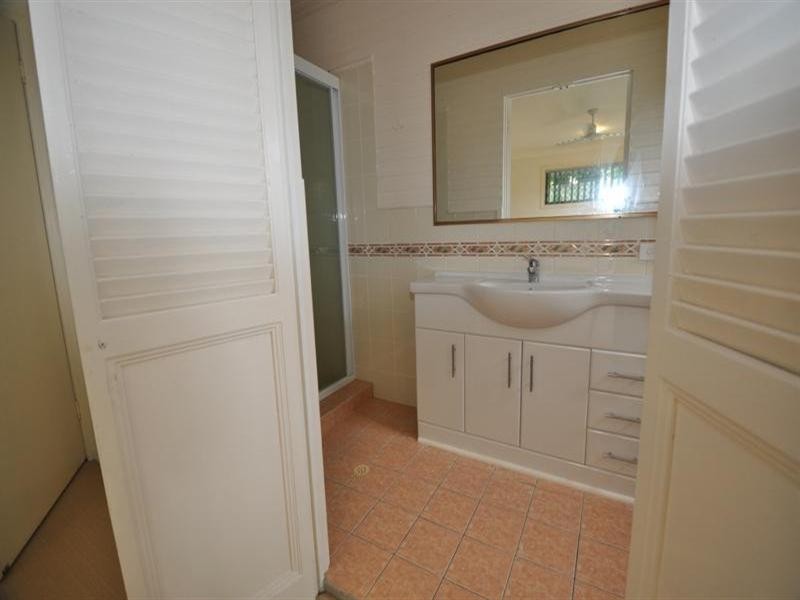 22 Loweana Street, Southport QLD 4215
