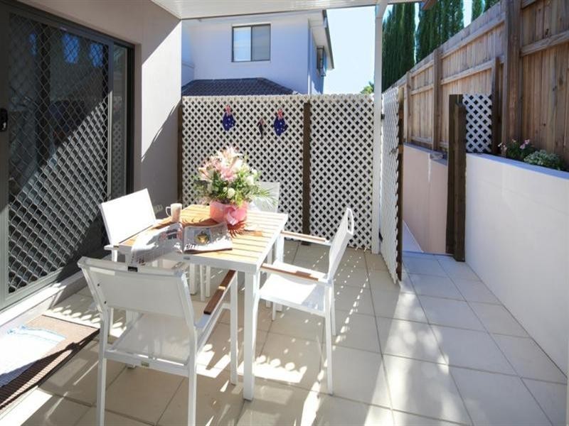 12 Belmont Grange.  139 Cotlew Street, Ashmore QLD 4214