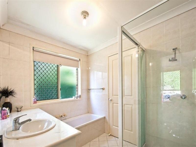 61 Paradise Palms.  38 Murev Way, Carrara QLD 4211