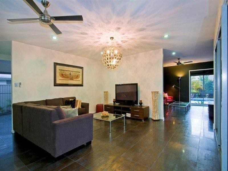 60 Southaven Drive, Helensvale QLD 4212