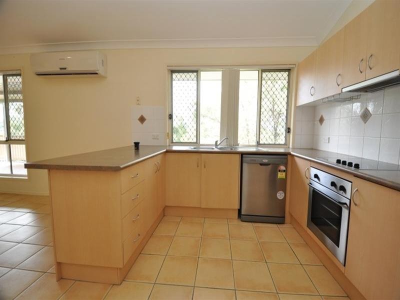 18 Bonin Close, Pacific Pines QLD 4211