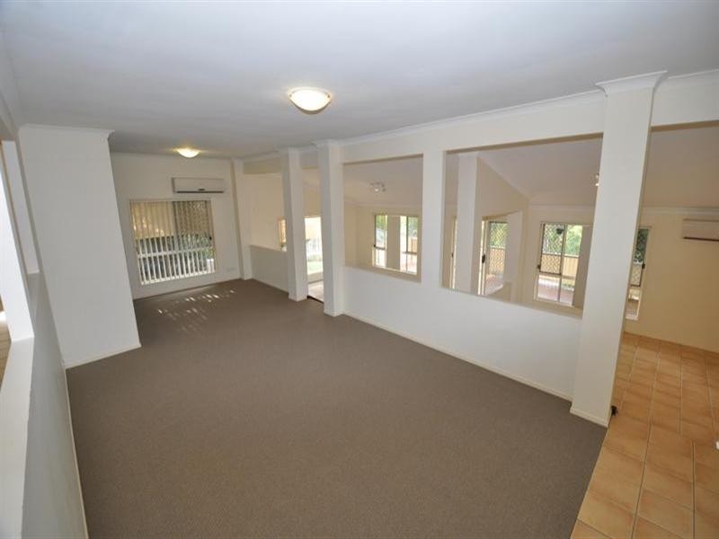 18 Bonin Close, Pacific Pines QLD 4211