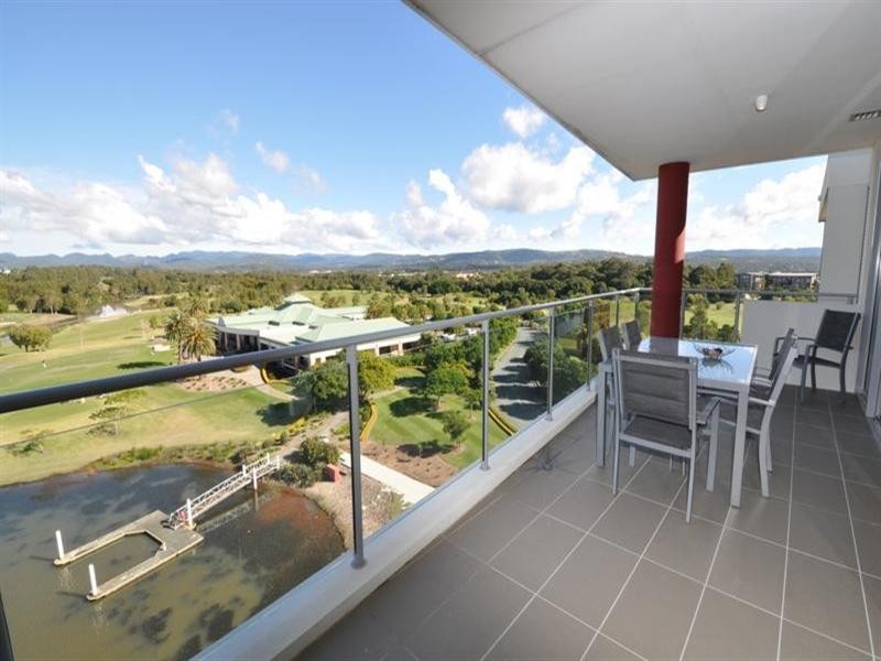 284 Signature. 135 Lakelands Drive, Merrimac QLD 4226