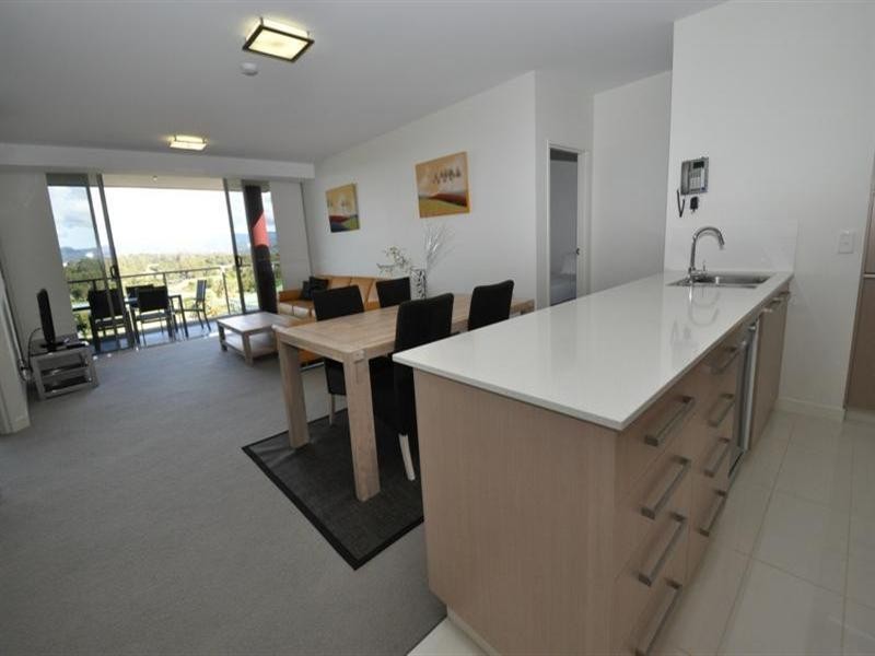 284 Signature. 135 Lakelands Drive, Merrimac QLD 4226