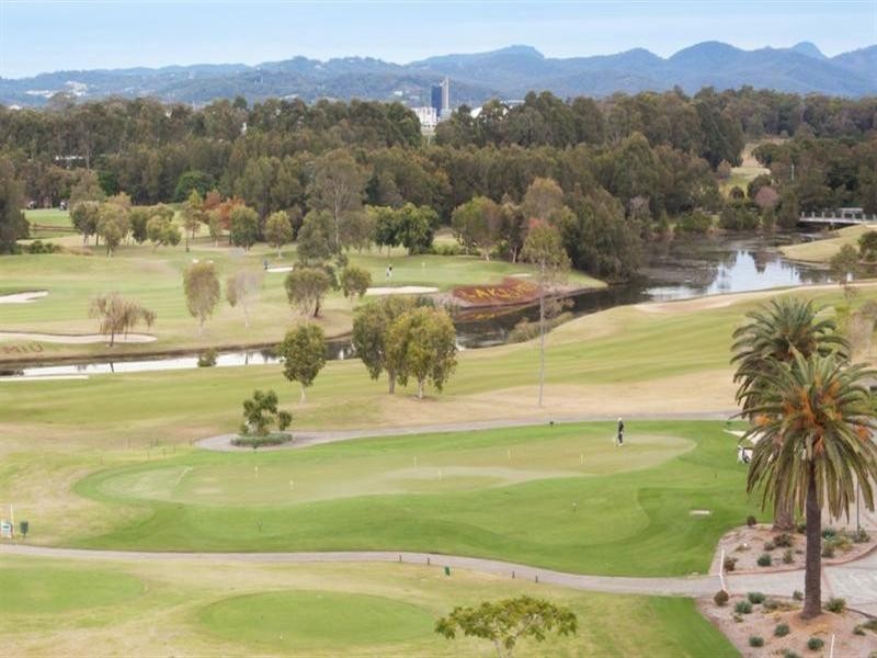 285 Signature. 135 Lakelands Drive, Merrimac QLD 4226