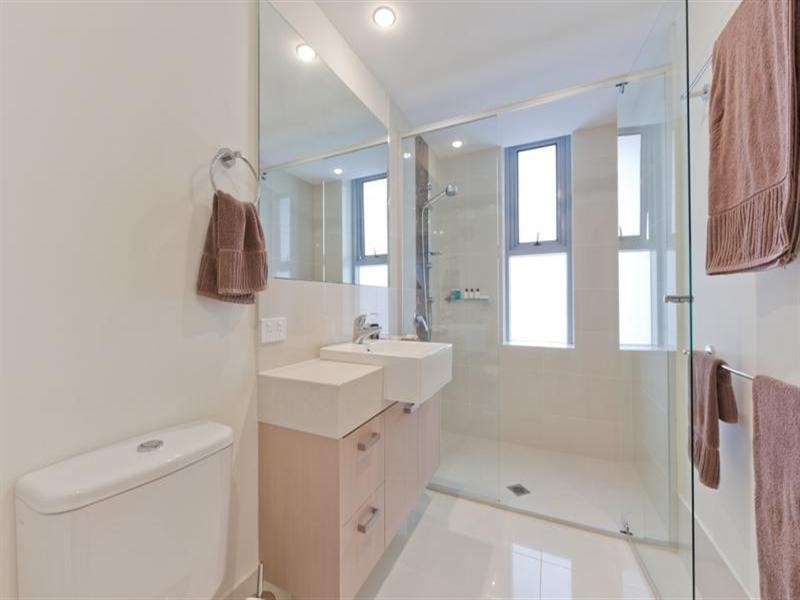 285 Signature. 135 Lakelands Drive, Merrimac QLD 4226