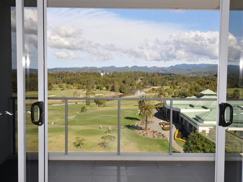 285 Signature. 135 Lakelands Drive, Merrimac QLD 4226