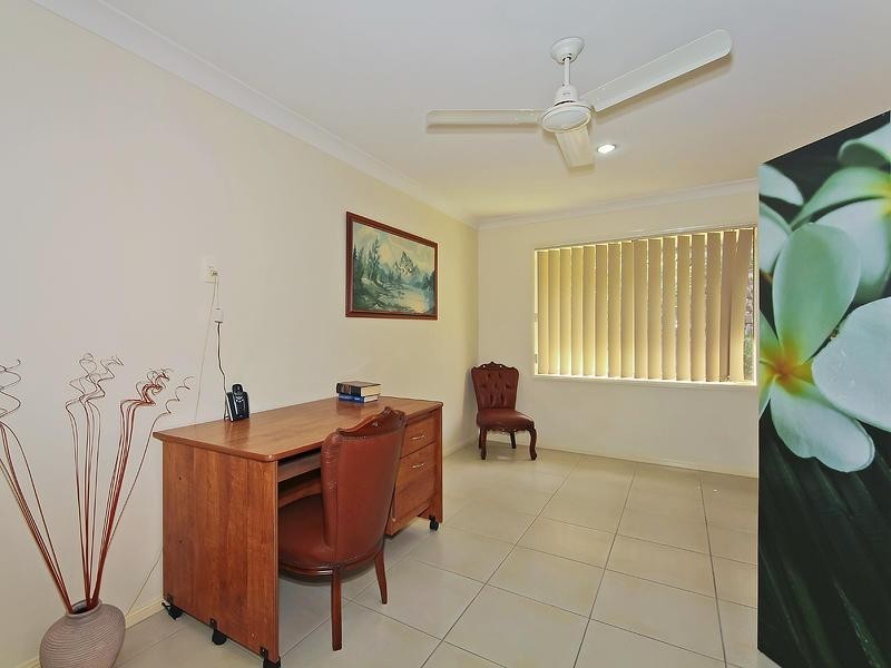 18 Zane Street, Molendinar QLD 4214