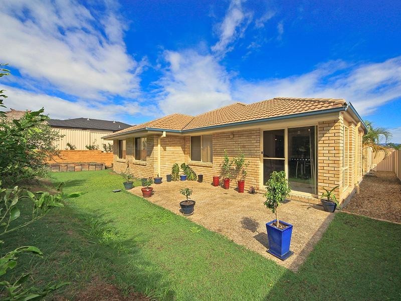 18 Zane Street, Molendinar QLD 4214