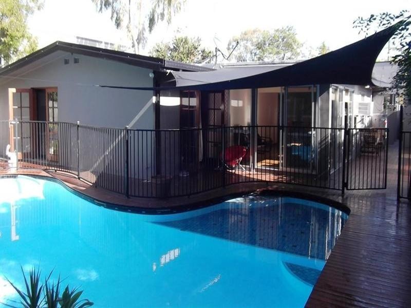 5 Fairway Avenue, Southport QLD 4215