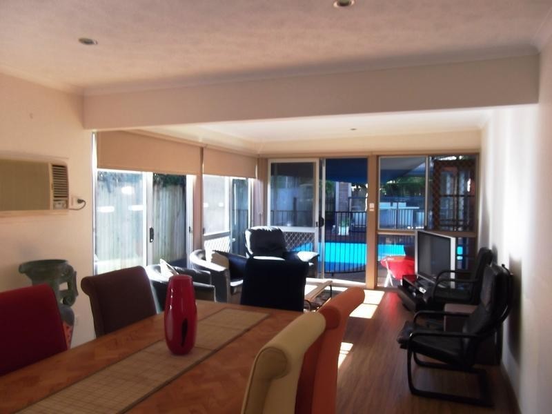 5 Fairway Avenue, Southport QLD 4215