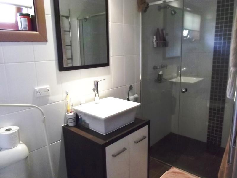 5 Fairway Avenue, Southport QLD 4215