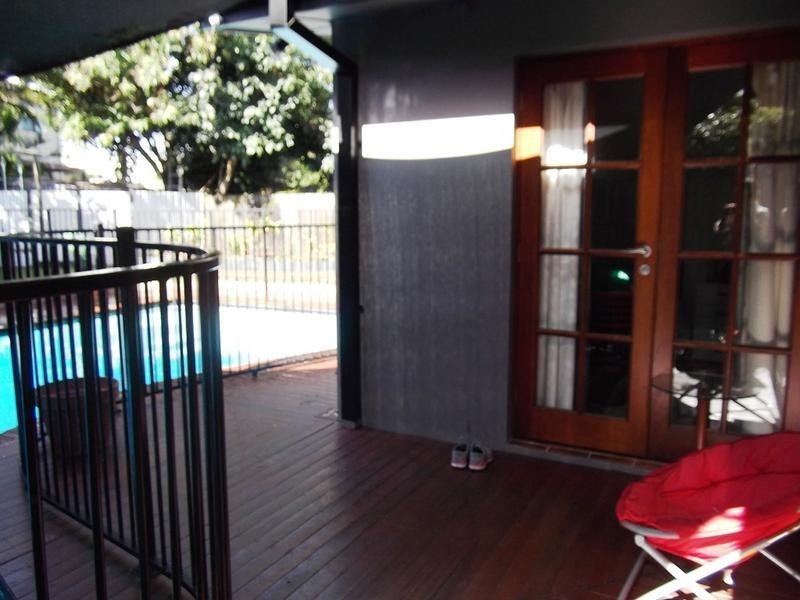 5 Fairway Avenue, Southport QLD 4215