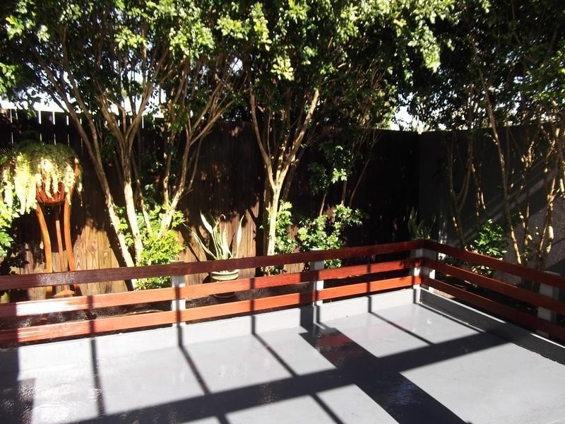 5 Fairway Avenue, Southport QLD 4215