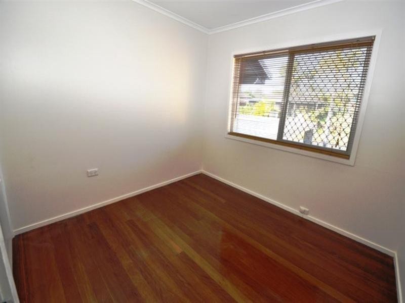 3 Grevillia Avenue, Southport QLD 4215