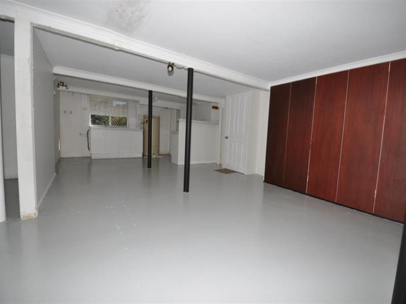 3 Grevillia Avenue, Southport QLD 4215