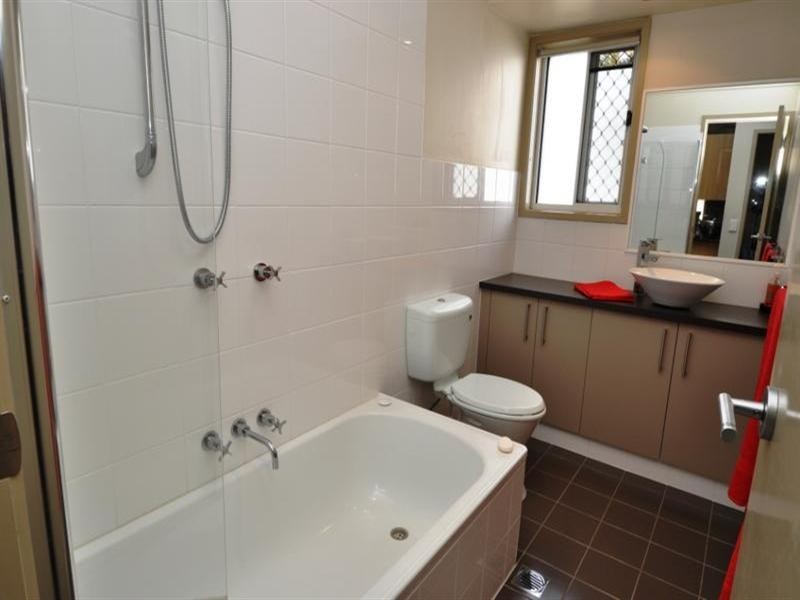 126 Plateau Crescent, Carrara QLD 4211