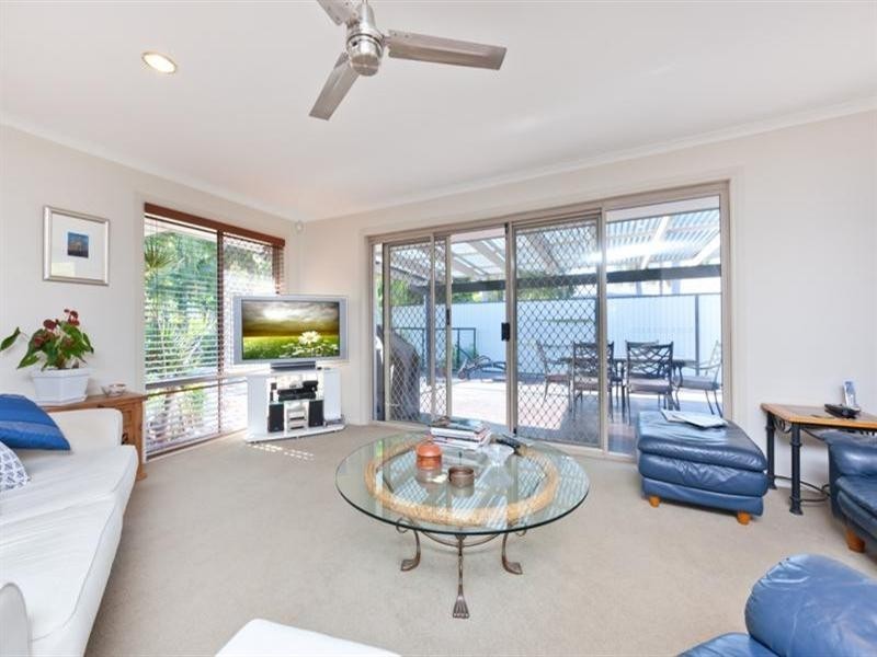 73 Marbella Drive, Benowa QLD 4217