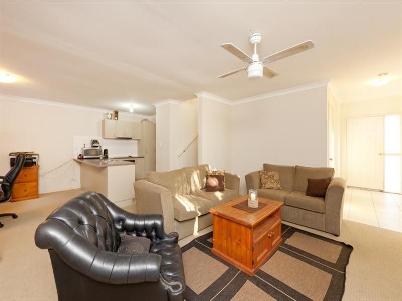 3 & 4/53 Gordon Street, Labrador QLD 4215