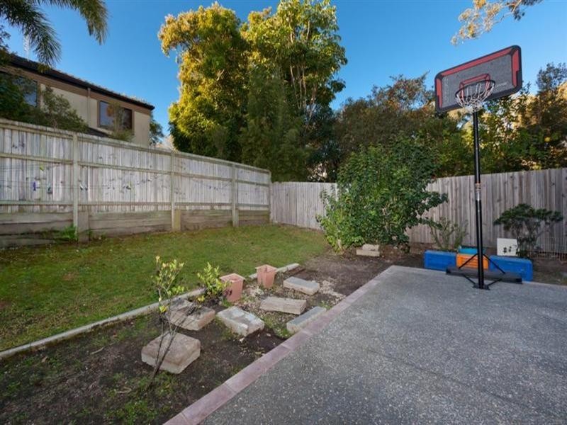 3 & 4/53 Gordon Street, Labrador QLD 4215