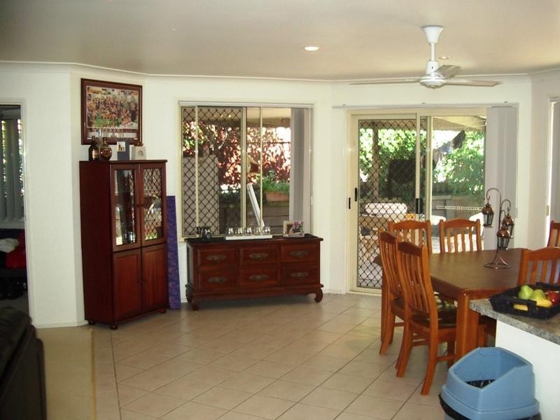 4B Joshua Close, Arundel QLD 4214
