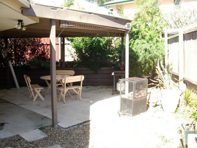 4B Joshua Close, Arundel QLD 4214