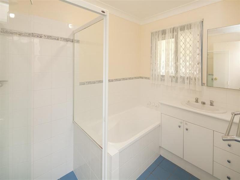 20 Freda Street, Ashmore QLD 4214