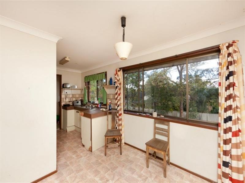 14 Glass Street, Ashmore QLD 4214