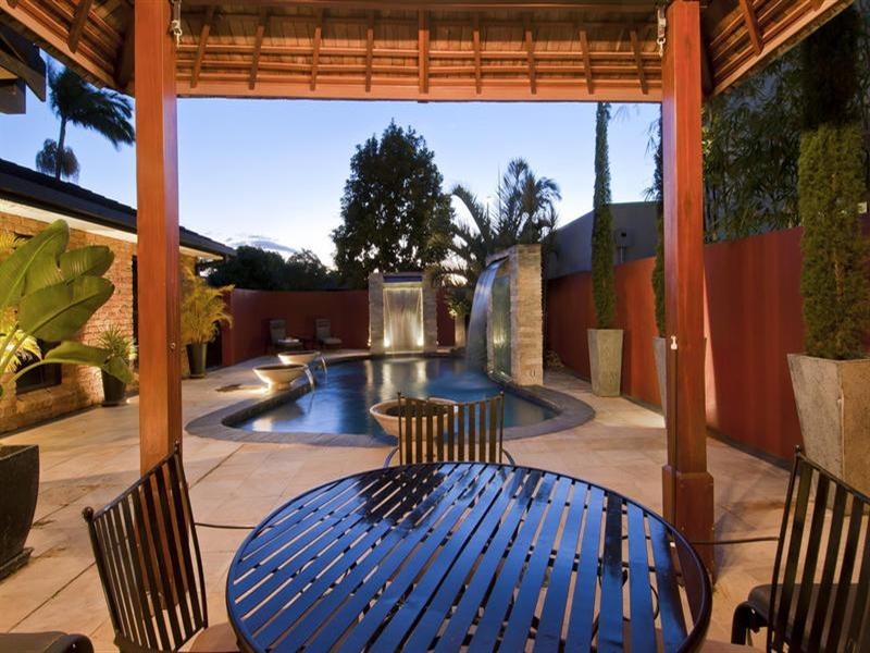 73 Campbell Street, Sorrento QLD 4217