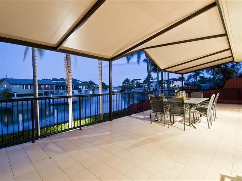 73 Campbell Street, Sorrento QLD 4217