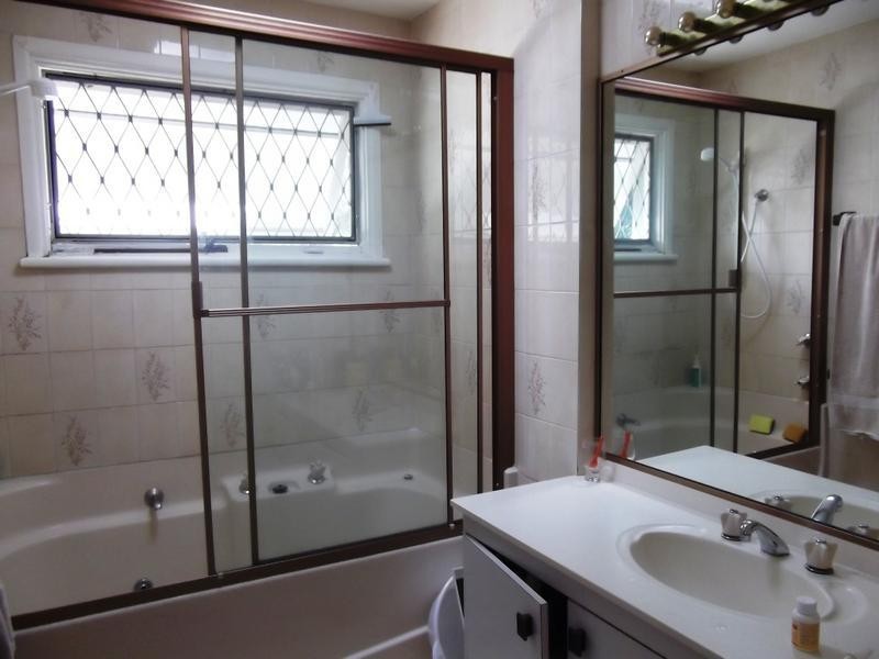 5 Joden Place, Southport QLD 4215