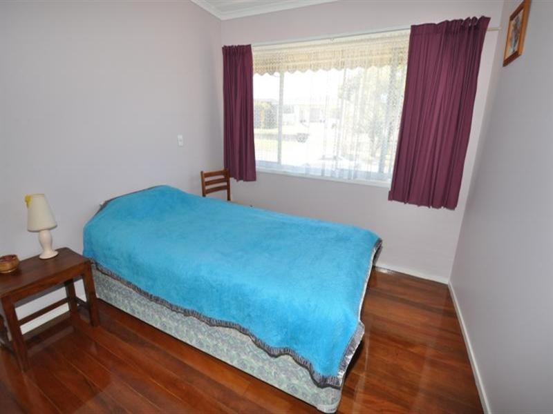 23 Eileen Avenue, Southport QLD 4215