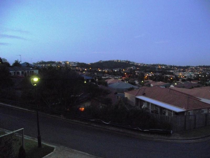 10 Woodward Lane, Pacific Pines QLD 4211