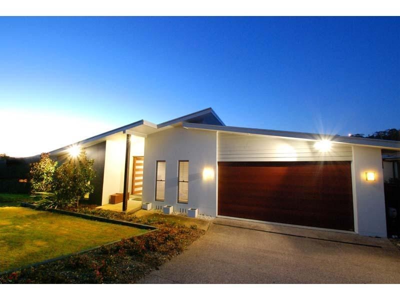 9 Ainslie Street, Pacific Pines QLD 4211