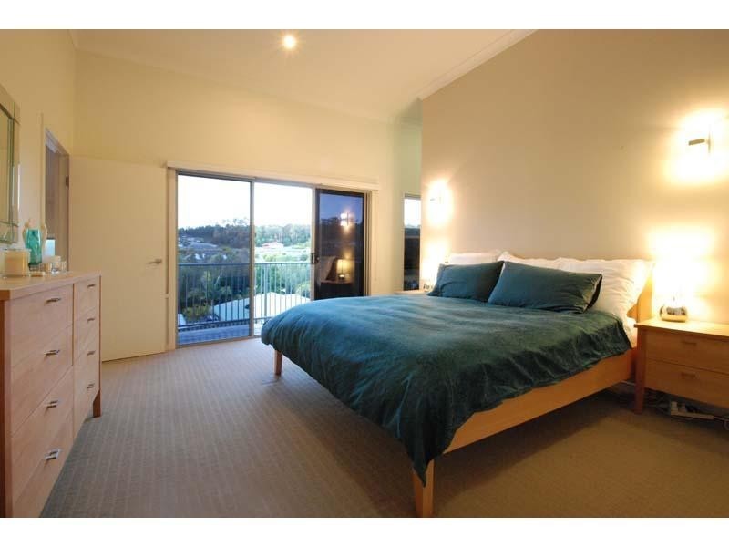 9 Ainslie Street, Pacific Pines QLD 4211