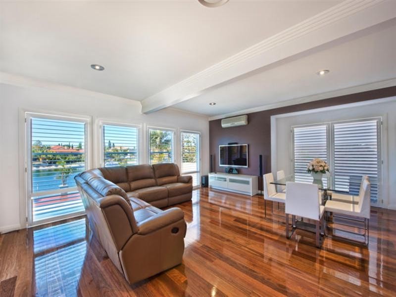 60 Edinburgh Road, Benowa QLD 4217