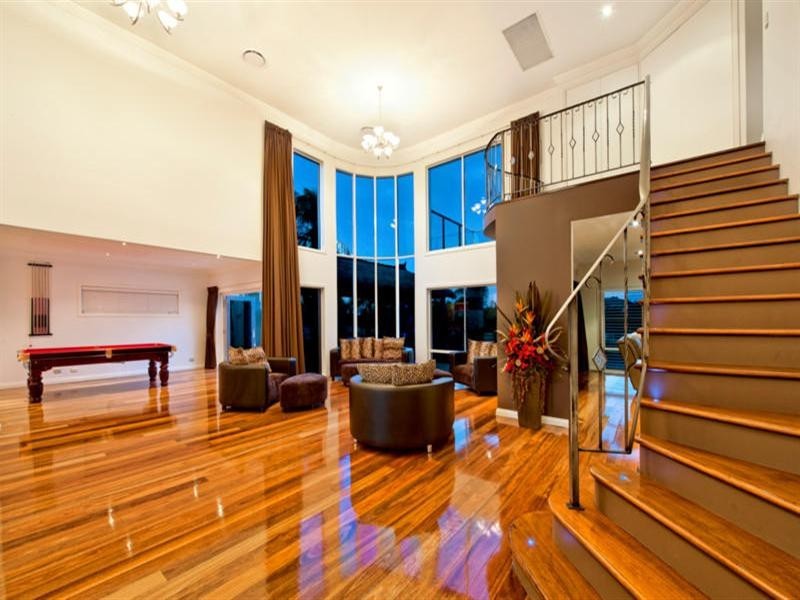 60 Edinburgh Road, Benowa QLD 4217