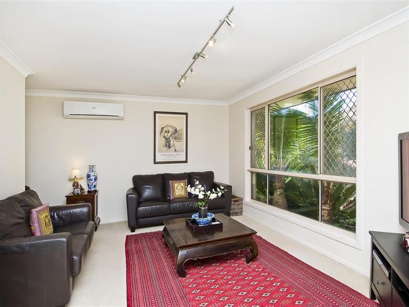 35 Inverness Way, Parkwood QLD 4214