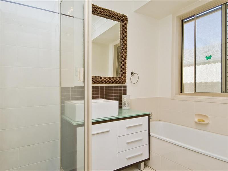 35 Inverness Way, Parkwood QLD 4214