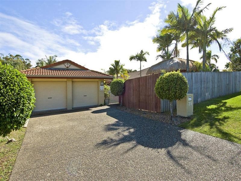 35 Inverness Way, Parkwood QLD 4214