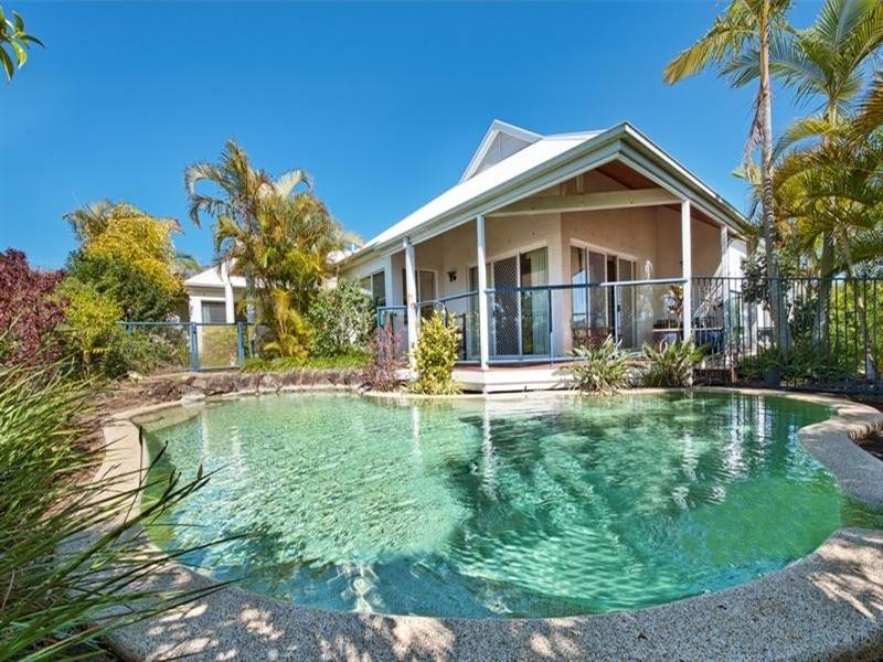 86 Cypress Drive, Broadbeach Waters QLD 4218