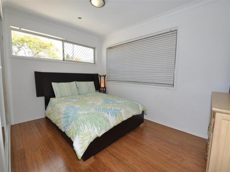 33 Rio Vista Boulevard, Broadbeach Waters QLD 4218