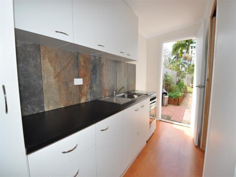 33 Rio Vista Boulevard, Broadbeach Waters QLD 4218