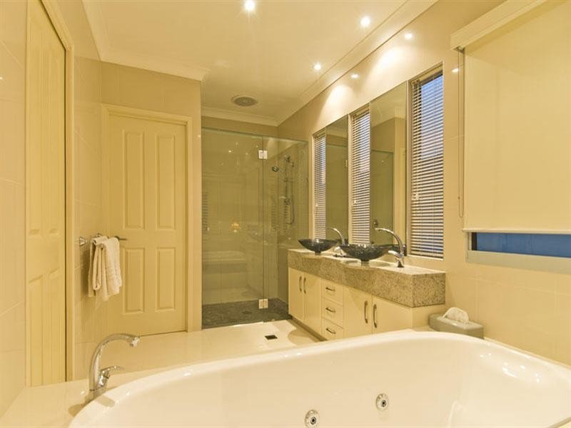 13 145 Palm Meadows Drive, Carrara QLD 4211